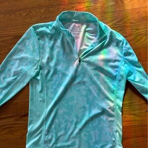 Women’s Huk Zip size medium